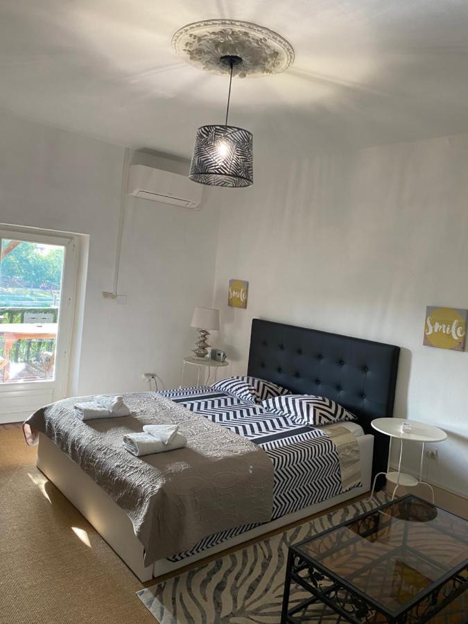 La Casa Du Port, Chambres, Suite Privee, Appartement Avec Vue Sur La Riviere Capendac Zewnętrze zdjęcie