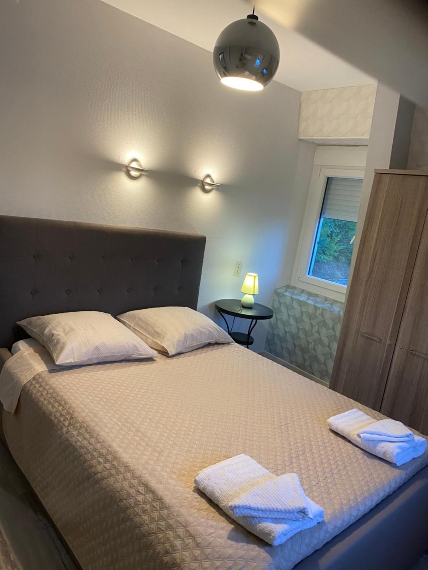 La Casa Du Port, Chambres, Suite Privee, Appartement Avec Vue Sur La Riviere Capendac Zewnętrze zdjęcie